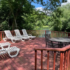 Bigfoot's River Retreat