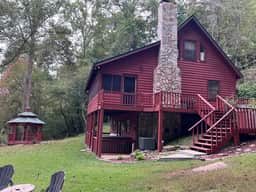 Bigfoot's River Retreat