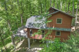 Grey Wolf Lodge