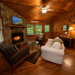Mountain Lake Hideaway